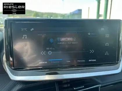 Photo 23 Peugeot 2008  PureTech 100 S&S BVM6