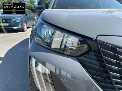 Photo 15 Peugeot 2008  PureTech 100 S&S BVM6