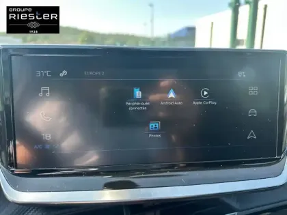 Photo 27 Peugeot 2008  PureTech 100 S&S BVM6