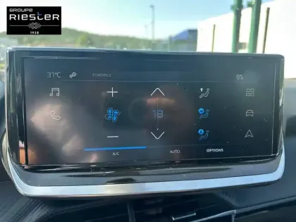 Photo 26 Peugeot 2008  PureTech 100 S&S BVM6
