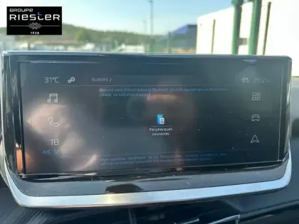 Photo 25 Peugeot 2008  PureTech 100 S&S BVM6