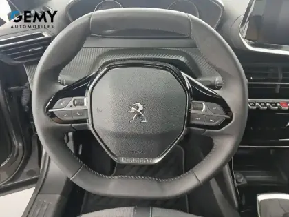 Photo 36 Peugeot 2008  PureTech 130 S&S BVM6