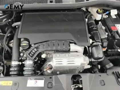 Photo 32 Peugeot 2008  PureTech 130 S&S BVM6