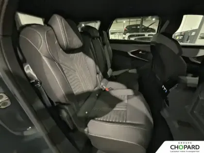 Photo 19 Peugeot 5008  Plug-in Hybrid 225 ch e-DCS7