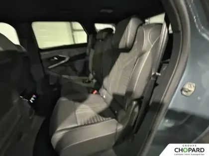 Photo 17 Peugeot 5008  Plug-in Hybrid 225 ch e-DCS7