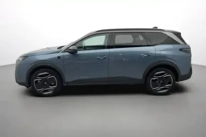 Photo 27 Peugeot 5008  Plug-in Hybrid 225 ch e-DCS7