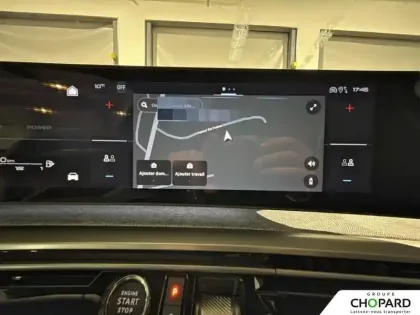 Photo 13 Peugeot 5008  Plug-in Hybrid 225 ch e-DCS7