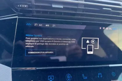 Photo 28 Peugeot 308  PHEV 225 e-EAT8