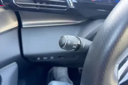 Photo 19 Peugeot 308  PHEV 225 e-EAT8