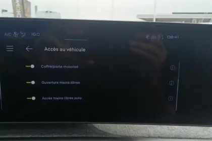 Photo 32 Peugeot 3008  Electrique 210 ch 73 kWh