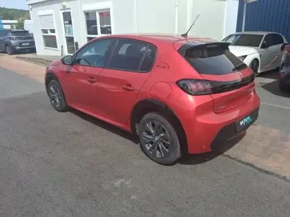Photo 6 Peugeot 208  Electrique 50 kWh 136ch