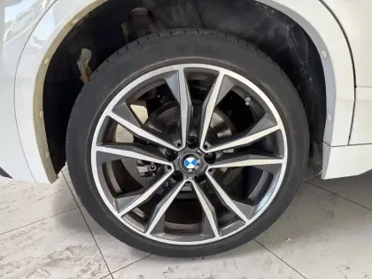 Photo 17 BMW X2  sDrive 18i 136 ch DKG7