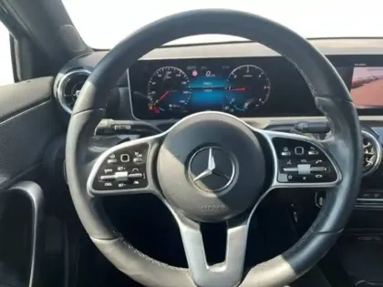 Photo 13 Mercedes Classe A  180 d 7G-DCT