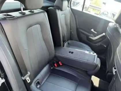 Photo 23 Mercedes Classe A  180 d 7G-DCT