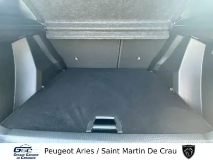 Photo 5 Peugeot 2008  PureTech 100 S&S BVM6