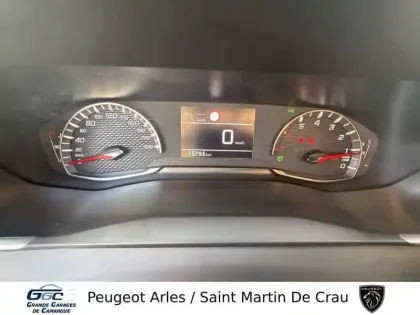 Photo 15 Peugeot 2008  PureTech 100 S&S BVM6