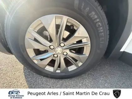 Photo 11 Peugeot 2008  PureTech 100 S&S BVM6