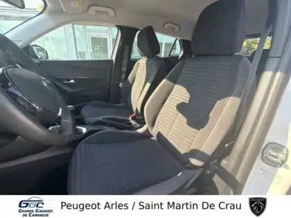 Photo 8 Peugeot 2008  PureTech 100 S&S BVM6