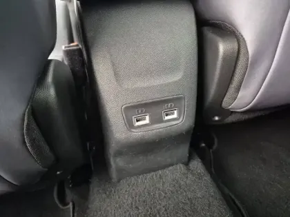 Photo 35 Peugeot 2008  PureTech 130 S&S BVM6