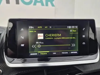 Photo 31 Peugeot 2008  PureTech 130 S&S BVM6