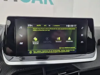 Photo 33 Peugeot 2008  PureTech 130 S&S BVM6