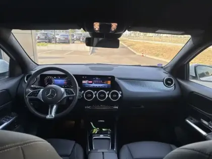 Photo 10 Mercedes GLA 200 Progressive Line