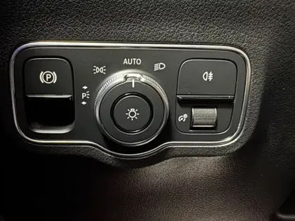 Photo 14 Mercedes GLA 250 e AMG Line