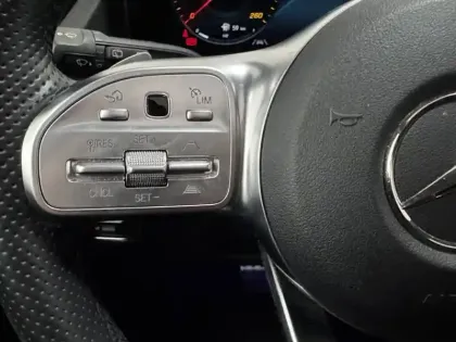 Photo 15 Mercedes GLA 250 e AMG Line