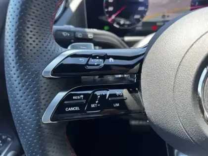 Photo 13 Mercedes GLA 200 d AMG Line