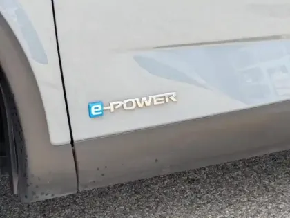 Photo 10 Nissan Qashqai  e-POWER 190ch Business Edition
