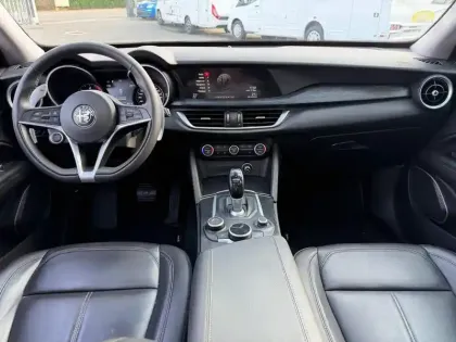 Photo 15 Alfa Romeo Stelvio  2.2 Diesel 190ch Executive AT8 MY19