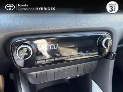 Photo 14 Toyota Yaris  116h Dynamic Business + Programme Toyota Experience 5p MC24