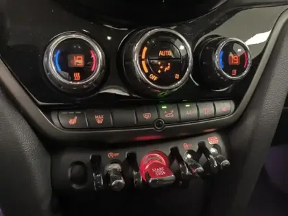Photo 12 Mini Countryman  Cooper 136ch  Essential BVA7
