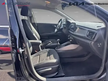 Photo 10 Kia Rio  1.0 T-GDI 100ch MHEV GT-Line Premium iBVM6