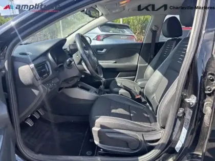 Photo 9 Kia Rio  1.0 T-GDI 100ch MHEV GT-Line Premium iBVM6