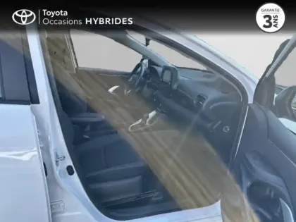 Photo 5 Toyota Yaris  116h Dynamic 5p MC24