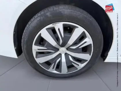 Photo 9 Peugeot 208  1.2 PureTech 100ch S&S Active