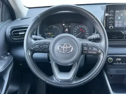 Photo 11 Toyota Yaris  116h Dynamic 5p MY22
