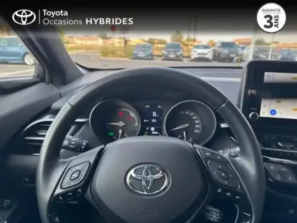 Photo 12 Toyota C-HR  2.0 Hybride 184ch Design Ultimate E-CVT