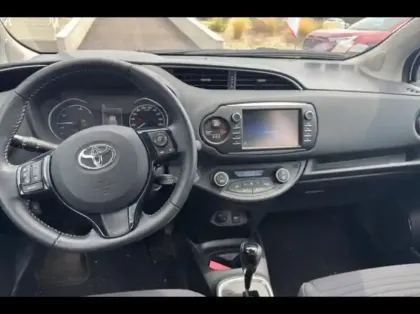 Photo 11 Toyota Yaris  HSD 100h Dynamic 5p