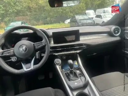 Photo 14 Alfa Romeo Tonale  1.5 Hybrid 130ch Super TCT