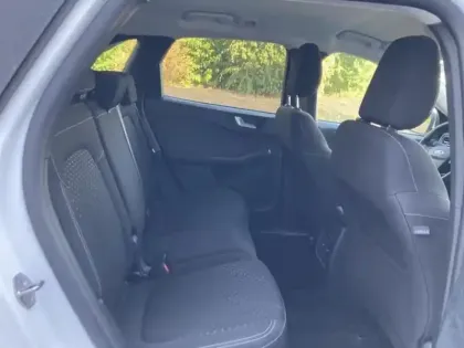 Photo 11 Ford Kuga  2.5 Duratec 180ch Hybrid FlexiFuel Titanium Business Powershift