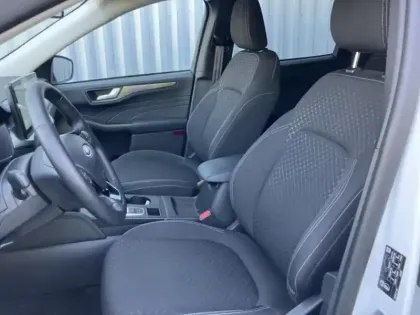 Photo 9 Ford Kuga  2.5 Duratec 180ch Hybrid FlexiFuel Titanium Business Powershift