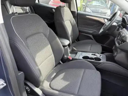 Photo 10 Ford Focus  SW 1.5 EcoBlue 120ch Titanium BVA