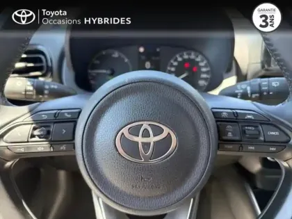Photo 12 Toyota Yaris  116h Dynamic Business 5p + Programme Beyond Zero Academy MY22