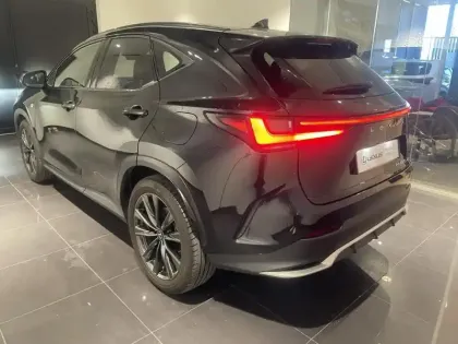 Photo 7 Lexus Nx  450h+ Luxe 4WD