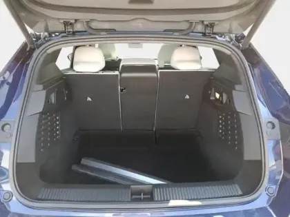 Photo 8 Renault Scenic  E-Tech Electric 220ch 87kWh Techno option Iconic grande autonomie -25