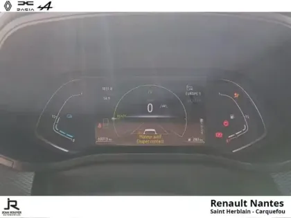 Photo 11 Renault Arkana  1.6 E-Tech 145ch Business