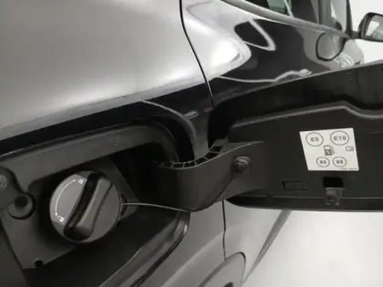 Photo 9 Renault Arkana  1.3 TCe 140ch mild hybrid Evolution EDC -23