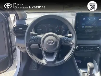 Photo 8 Toyota Yaris  116h Dynamic 5p MC24